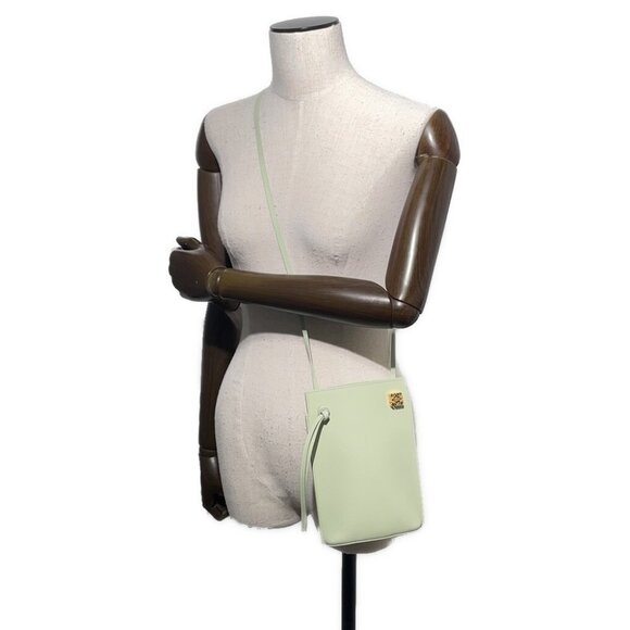 LOEWE Dice Pocket Shoulder Bag Classic calf Light Green C630R12X01 - Picture 3 of 8